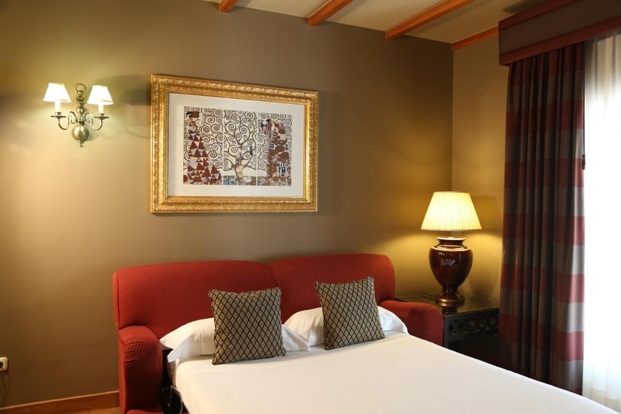 Gran Hotel Los Abetos Σαντιάγο ντε Κομποστέλα Εξωτερικό φωτογραφία