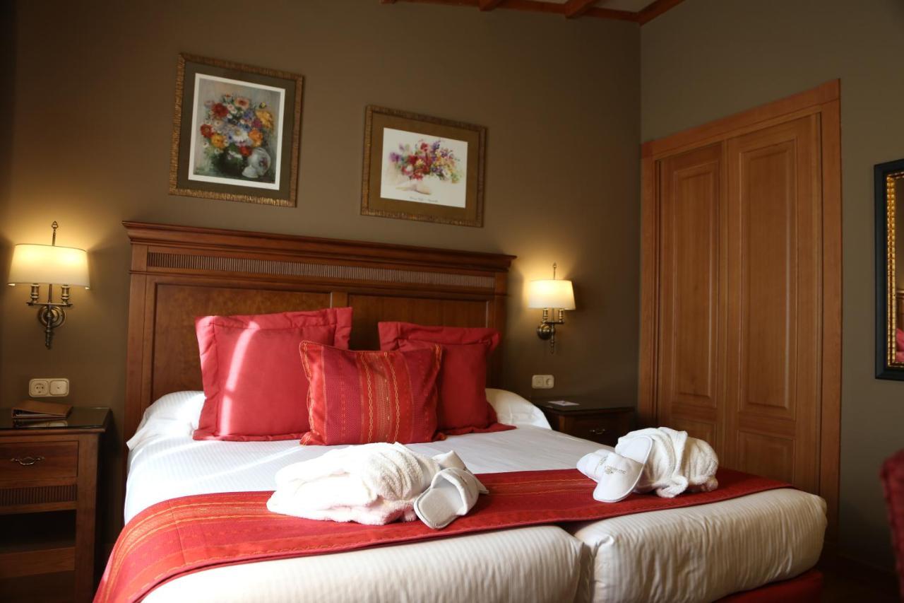 Gran Hotel Los Abetos Σαντιάγο ντε Κομποστέλα Εξωτερικό φωτογραφία